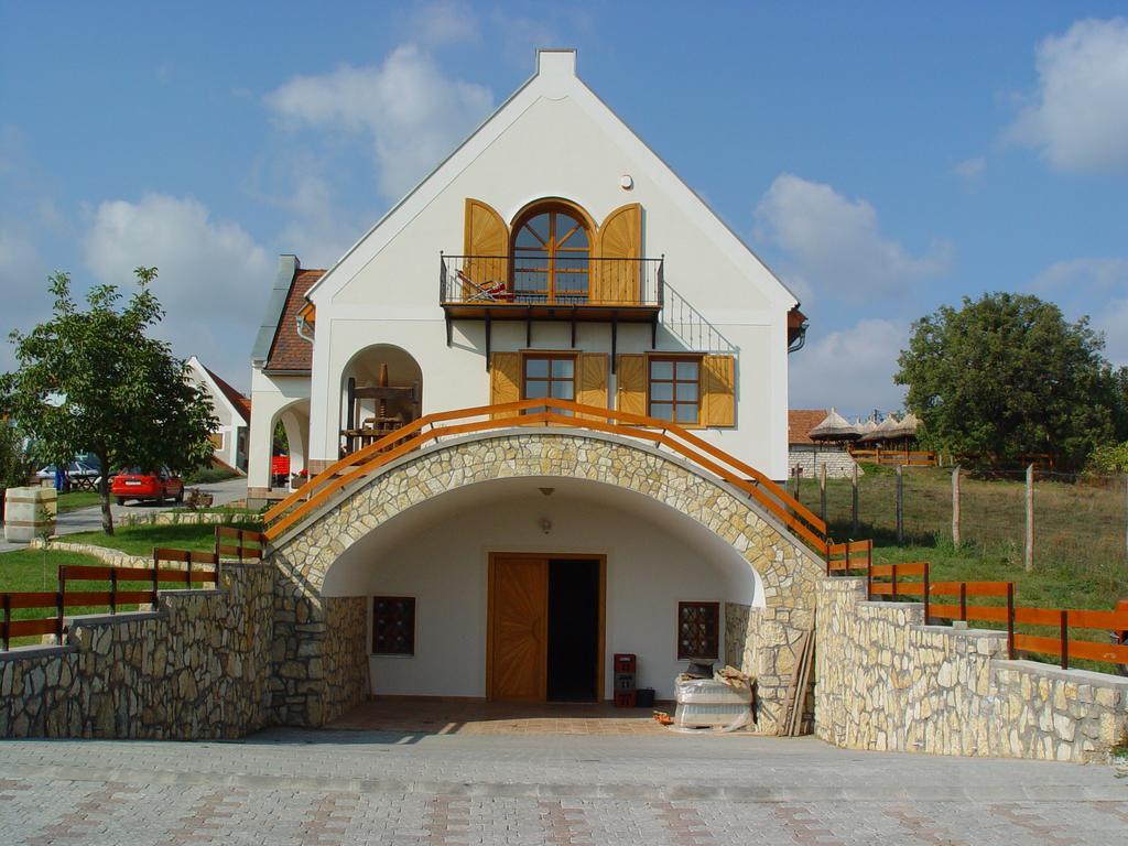 Figula Vendégház Balatonfüred Esterno foto