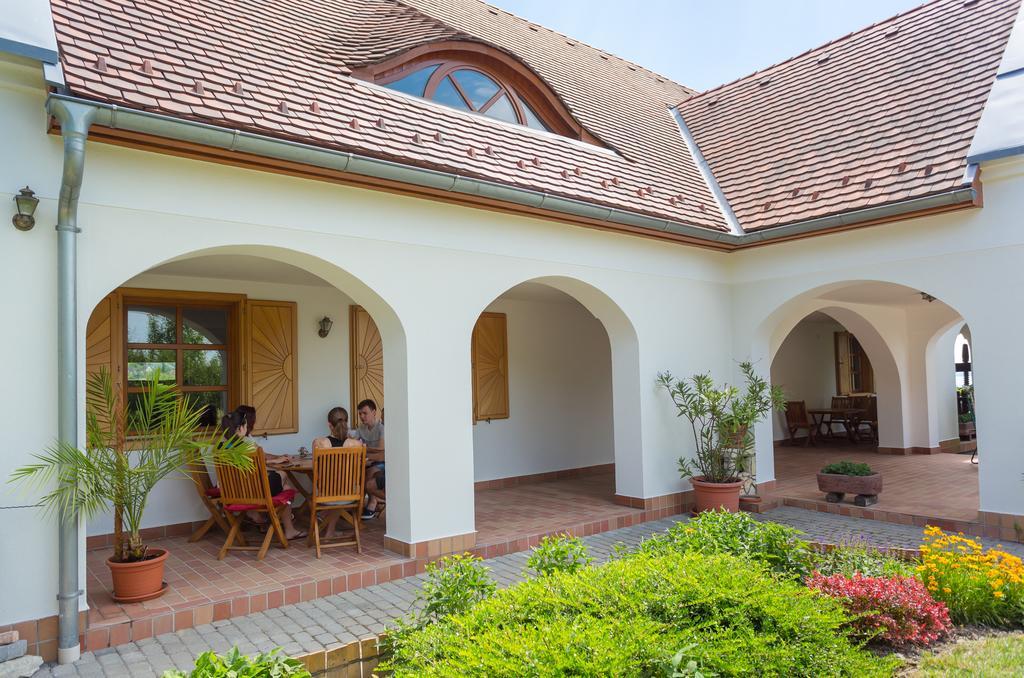 Figula Vendégház Balatonfüred Esterno foto